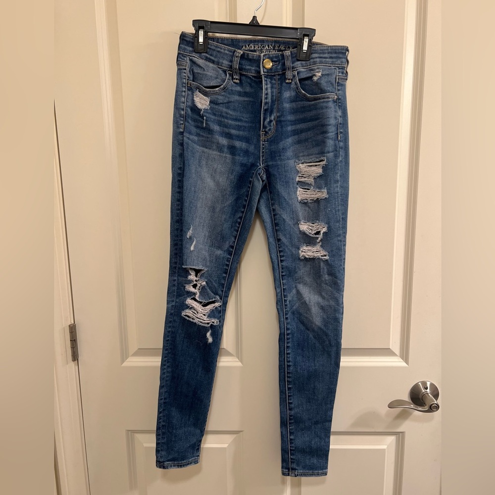 American Eagle Distressed High Rise Jegging